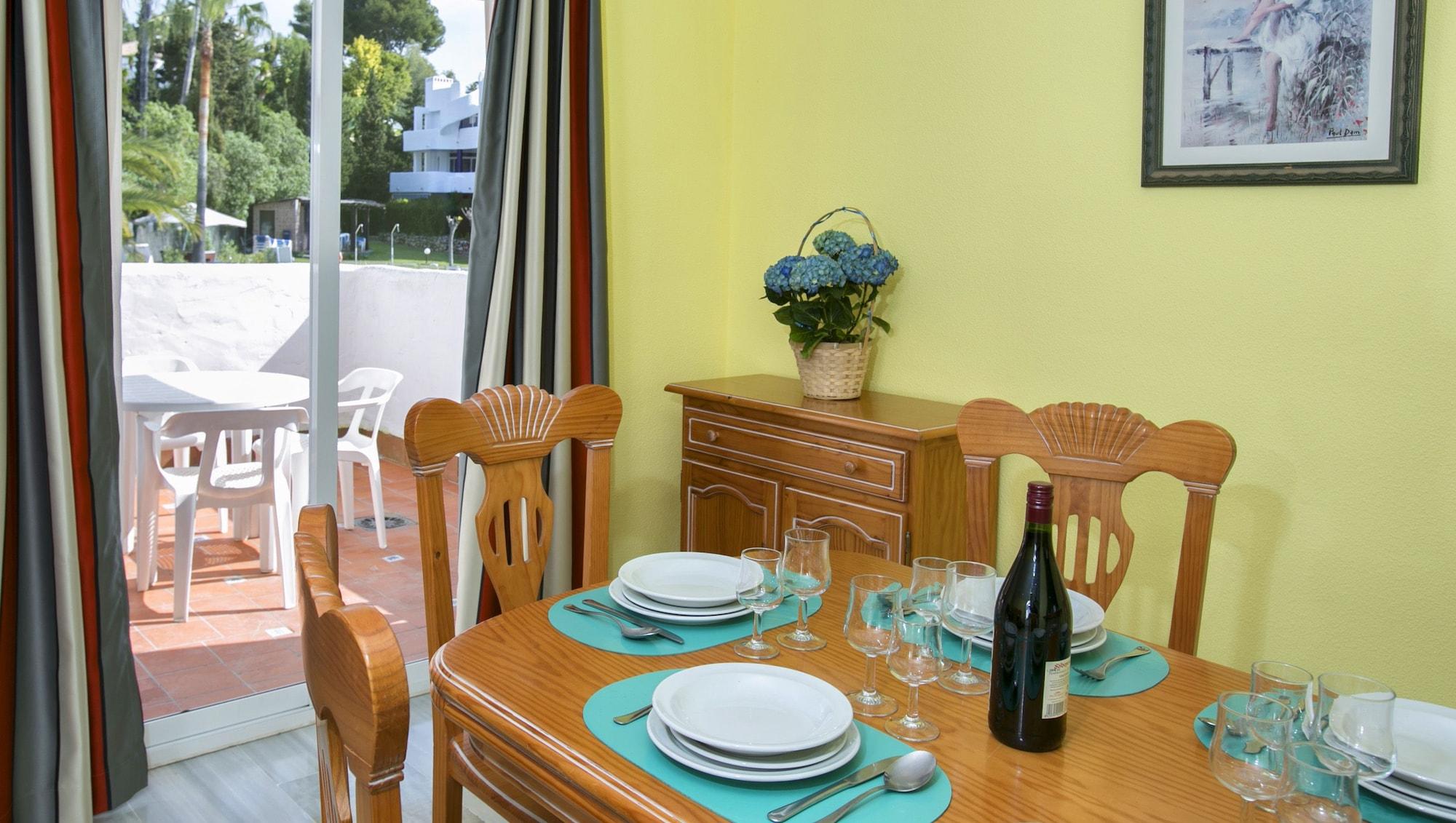Aparthotel Ona Campanario 3*