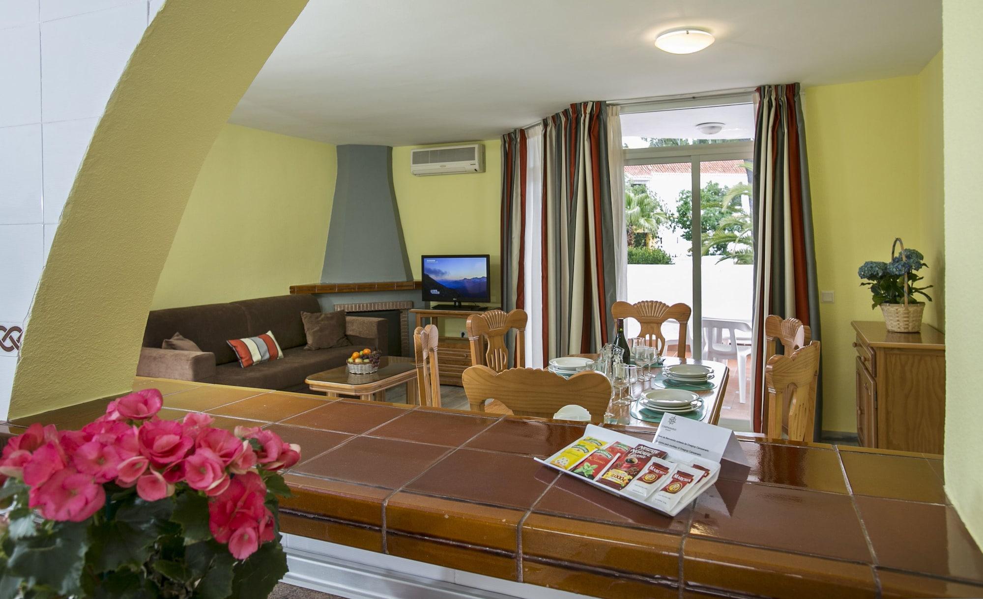 Ona Campanario Aparthotel 3*