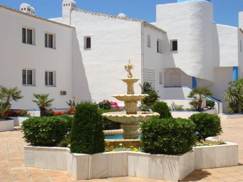 Ona Campanario Aparthotel 3*